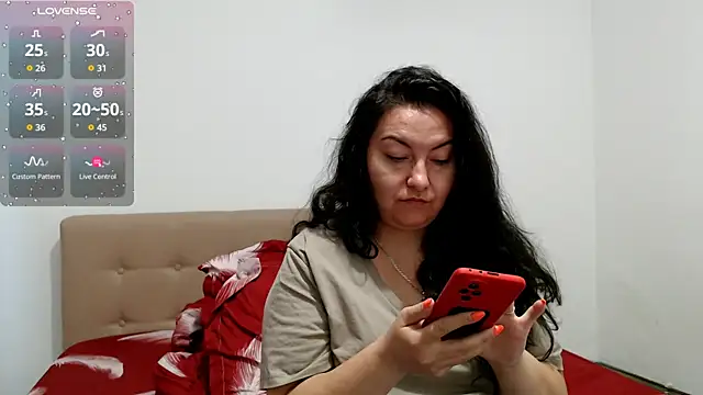 Snapshot of BBW_MILF_4U chatting on September 15, 5:40 am BBW MILF 4U online show from September 15, 5:40 am