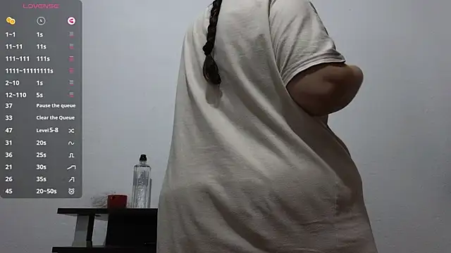 BBW MILF 4U online show from November 23, 10:15 am