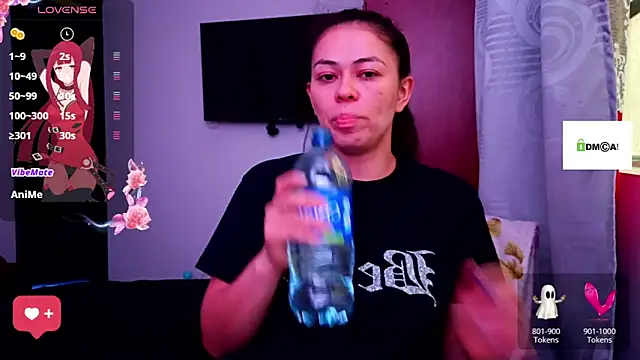 Snapshot of mayhott2 chatting on November 27, 9:17 pm mayhott2 online show from November 27, 9:17 pm