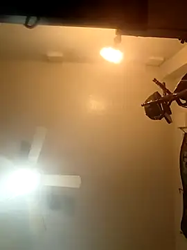 Snapshot of thefire420 chatting on November 1, 2:30 pm thefire420 online show from November 1, 2:30 pm