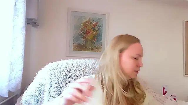 Sarah4you online show from February 22, 2:19 pm