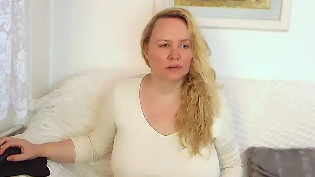 Sarah4you online show from September 15, 8:42 pm