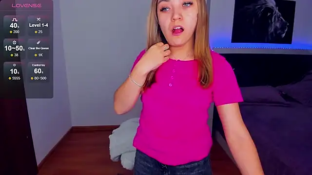 Snapshot of LucyJackson chatting on January 31, 7:18 am LucyJackson online show from January 31, 7:18 am