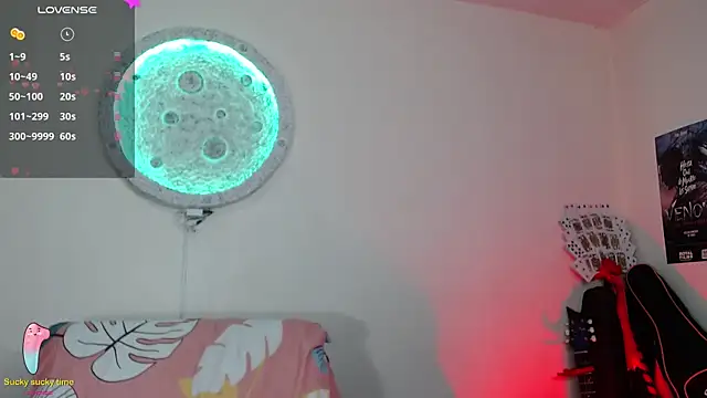 girl intense444 online show from March 13, 1:29 pm