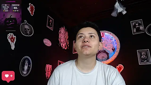 girl intense444 online show from October 25, 1:29 pm