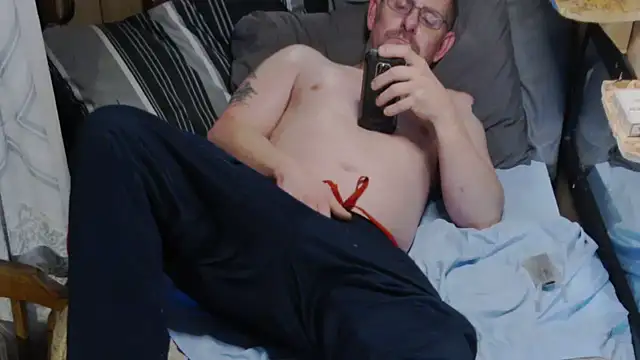 Snapshot of sex4fun_21 chatting on February 8, 4:04 pm sex4fun 21 online show from February 8, 4:04 pm