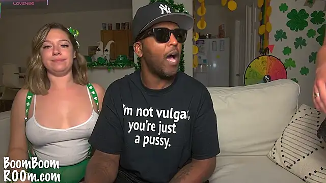 boomboomr00m online show from March 18, 4:37 am