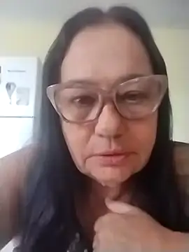 Snapshot of catdool chatting on November 1, 2:30 pm catdool online show from November 1, 2:30 pm