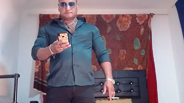 Snapshot of hardrock982 chatting on November 15, 2:02 pm hardrock982 online show from November 15, 2:02 pm