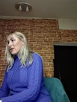 Snapshot of _Horny_milf_ chatting on March 1, 2:15 am Horny milf online show from March 1, 2:15 am