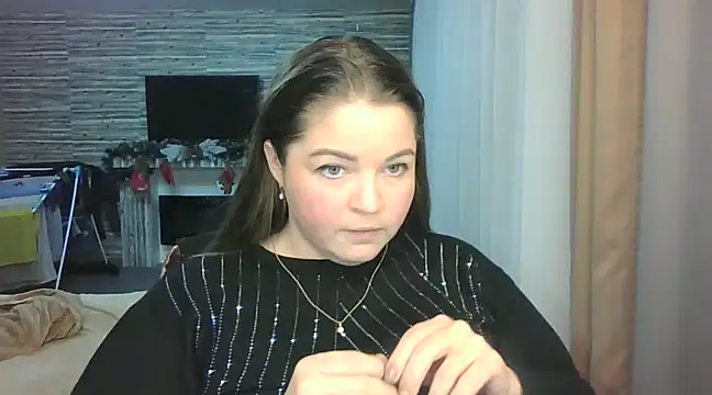 Snapshot of cute__cherry chatting on February 7, 3:52 pm cute cherry online show from February 7, 3:52 pm