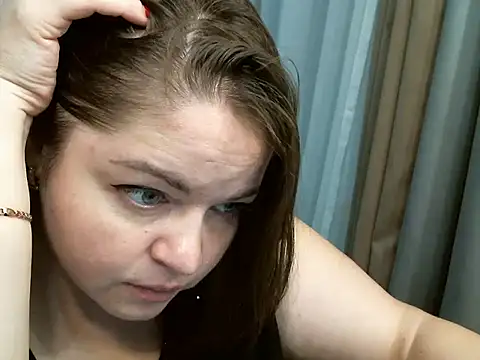 Snapshot of cute__cherry chatting on November 30, 2:10 pm cute cherry online show from November 30, 2:10 pm