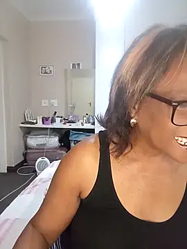 Snapshot of Hotgrannyx chatting on October 23, 3:39 am Hotgrannyx online show from October 23, 3:39 am