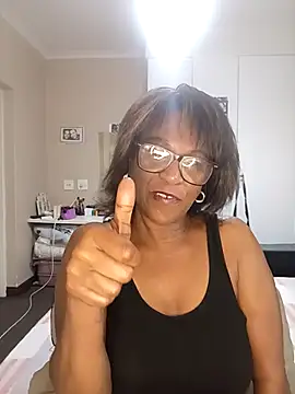 Snapshot of Hotgrannyx chatting on October 26, 5:13 am Hotgrannyx online show from October 26, 5:13 am