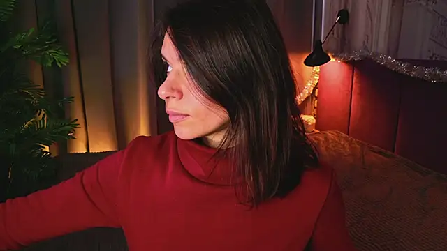 Snapshot of SofiaFoster_ chatting on December 14, 2:10 pm SofiaFoster online show from December 14, 2:10 pm