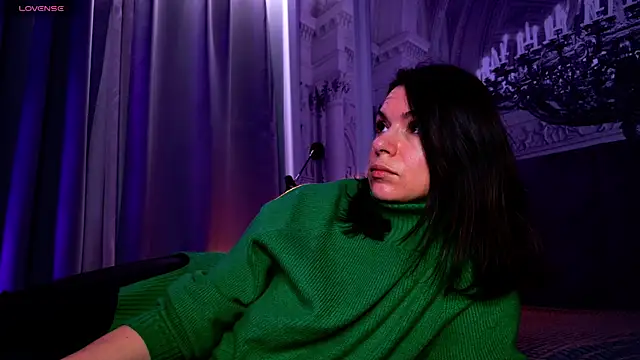 Snapshot of SofiaFoster_ chatting on December 26, 5:26 am SofiaFoster online show from December 26, 5:26 am