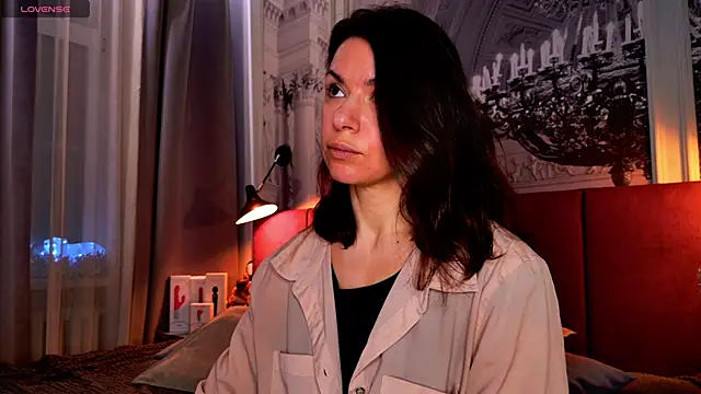 Snapshot of SofiaFoster_ chatting on December 28, 1:59 pm SofiaFoster online show from December 28, 1:59 pm