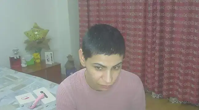 Snapshot of hotSANDRA_STARR chatting on January 20, 12:15 am hotSANDRA STARR online show from January 20, 12:15 am