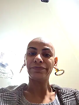 Snapshot of hotSANDRA_STARR chatting on October 6, 10:02 am hotSANDRA STARR online show from October 6, 10:02 am