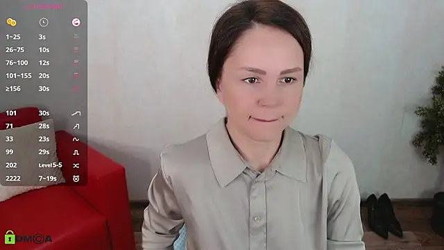 Snapshot of VickyGolden chatting on October 25, 5:04 am VickyGolden online show from October 25, 5:04 am