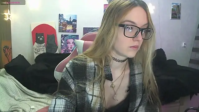 SecretSophia online show from February 12, 9:54 pm