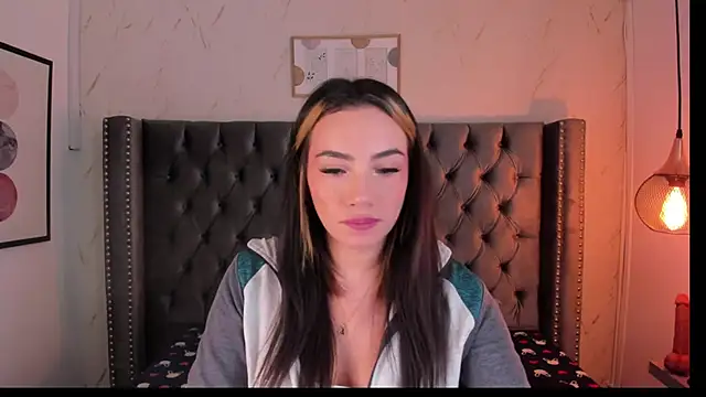 Snapshot of Kim_Blane chatting on November 13, 3:38 am Kim Blane online show from November 13, 3:38 am