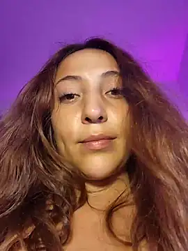 VickyHoult online show from March 8, 12:00 am