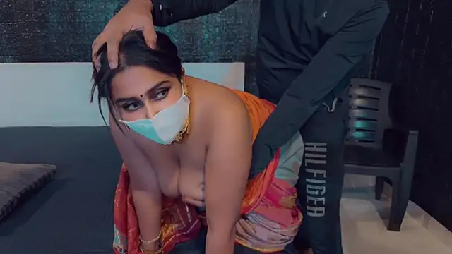 Snapshot of SonY_CaM chatting on February 15, 8:33 pm SonY CaM online show from February 15, 8:33 pm