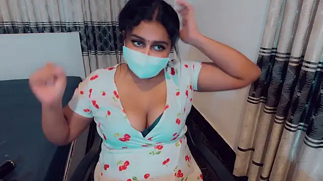 Snapshot of SonY_CaM chatting on February 14, 8:11 am SonY CaM online show from February 14, 8:11 am