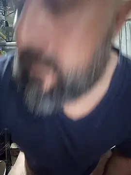 Snapshot of VulcanoXXX chatting on February 24, 7:33 am VulcanoXXX online show from February 24, 7:33 am