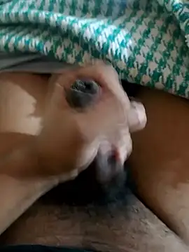 Snapshot of Deluxe_dick chatting on March 19, 2:35 pm Deluxe dick online show from March 19, 2:35 pm