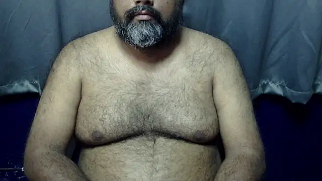 Snapshot of hairysubcub_70 chatting on February 3, 8:30 am hairysubcub 70 online show from February 3, 8:30 am