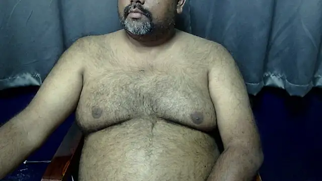 Snapshot of hairysubcub_70 chatting on February 17, 7:16 am hairysubcub 70 online show from February 17, 7:16 am