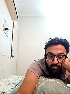 love4shownude online show from October 18, 4:48 am