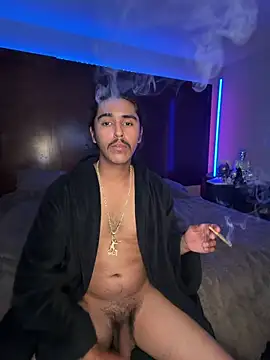 Snapshot of jrrichforever chatting on March 26, 2:39 am jrrichforever online show from March 26, 2:39 am