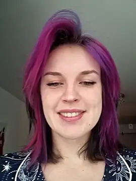 Snapshot of LazyTanukii chatting on December 24, 4:33 am LazyTanukii online show from December 24, 4:33 am