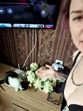 Snapshot of LazyTanukii chatting on March 11, 7:15 am LazyTanukii online show from March 11, 7:15 am