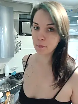 Snapshot of LazyTanukii chatting on November 26, 6:25 am LazyTanukii online show from November 26, 6:25 am