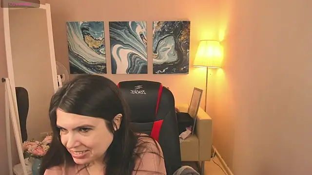 BattyMoll online show from January 28, 10:45 am