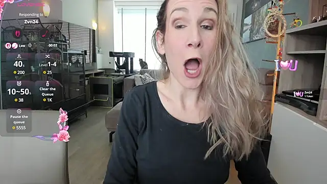 NaomiAndFriends online show from February 20, 10:48 am