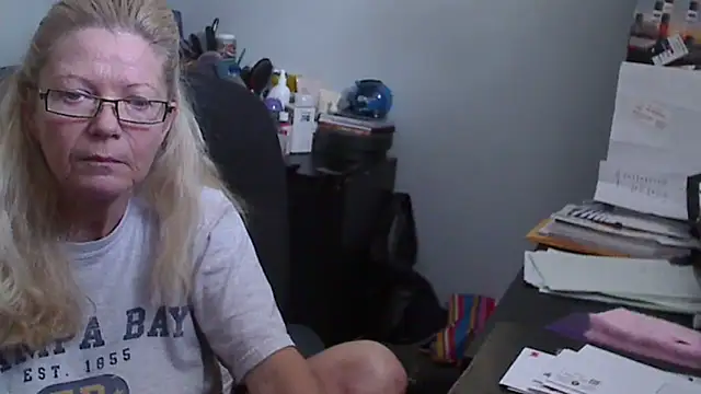 Snapshot of XTRAHORNYONE chatting on January 11, 2:04 pm XTRAHORNYONE online show from January 11, 2:04 pm