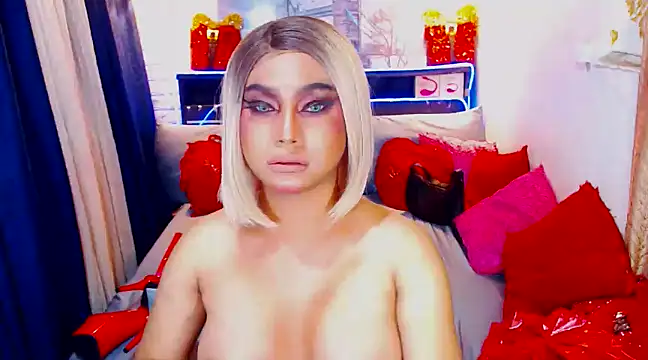 Snapshot of TsGoddessNhicolle chatting on January 25, 2:04 am TsGoddessNhicolle online show from January 25, 2:04 am