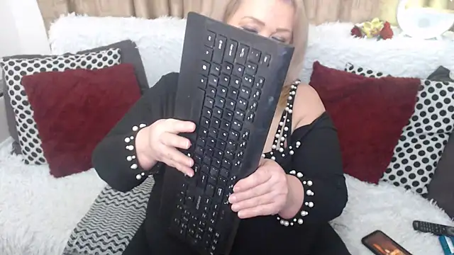 MsMelyssaxx online show from March 4, 5:00 am