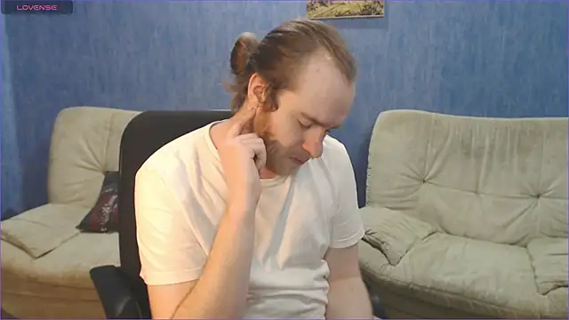 Snapshot of Touch_me_more_please chatting on November 25, 1:55 pm Touch me more please online show from November 25, 1:55 pm