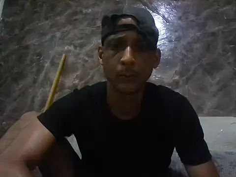 Snapshot of domigoodguy chatting on November 7, 8:53 pm domigoodguy online show from November 7, 8:53 pm