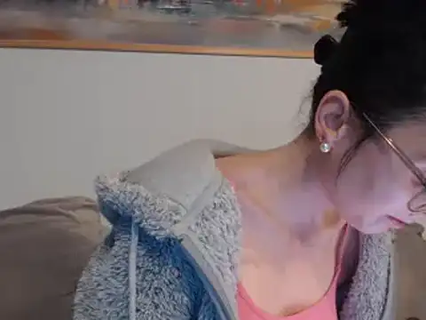 cleophee online show from February 12, 6:51 am