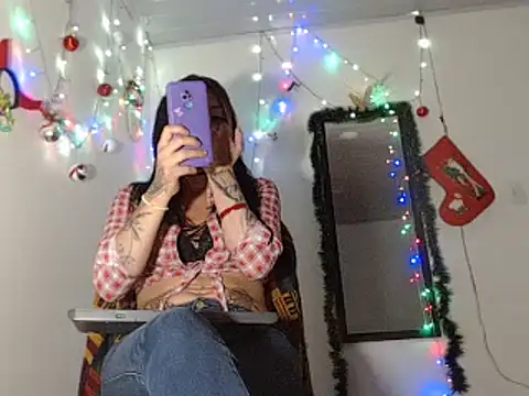 MARIANAWEED online show from January 5, 10:50 pm