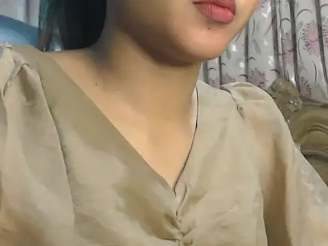 NancyRuvi online show from December 21, 5:40 pm