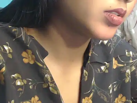 NancyRuvi online show from January 28, 5:24 pm