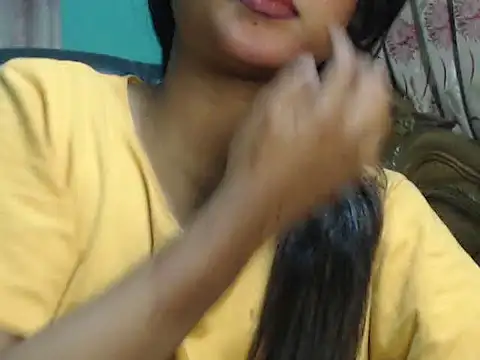 NancyRuvi online show from February 25, 3:27 pm